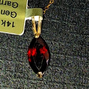 Beautiful 14k Genuine Garnet necklace.